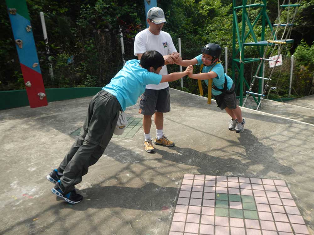 2012年 17