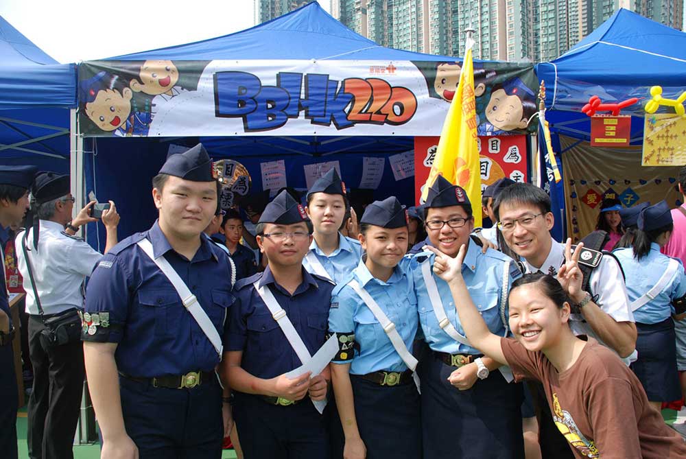 2012年 37