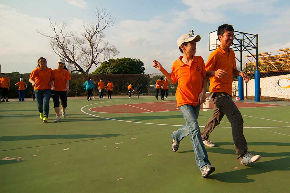 2013年 15